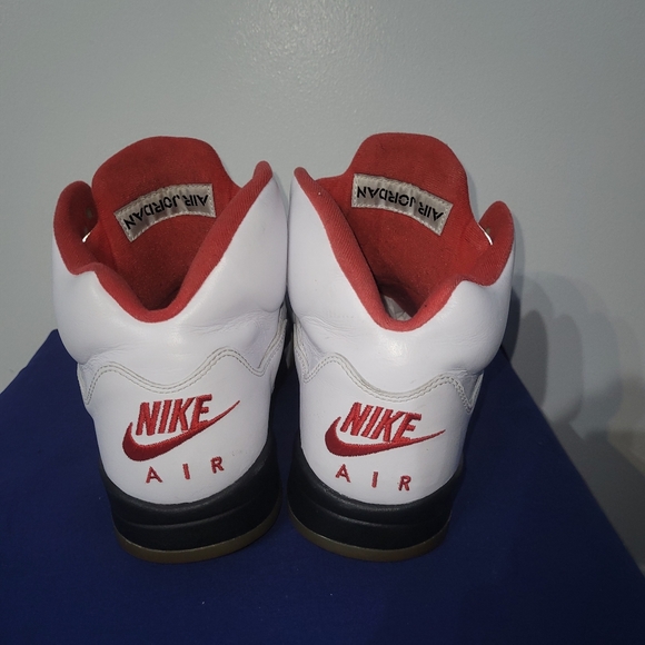 Air Jordan 5 Retro Fire Red 2020 - Picture 4 of 7